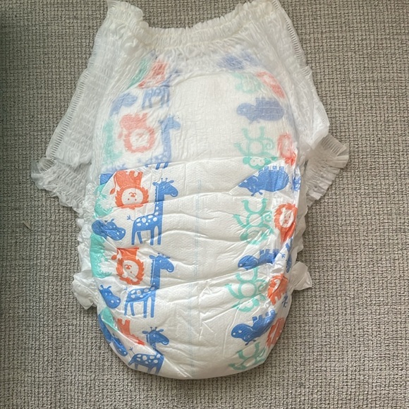 S i X packs of Size 4/5T pull up training pants unisex - Picture 4 of 7